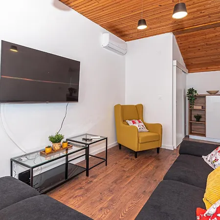 Cozy In Tatil Evi Brodarica (Sibenik-Knin)