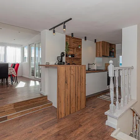 Amazing In With House Sea View Brodarica (Sibenik-Knin)