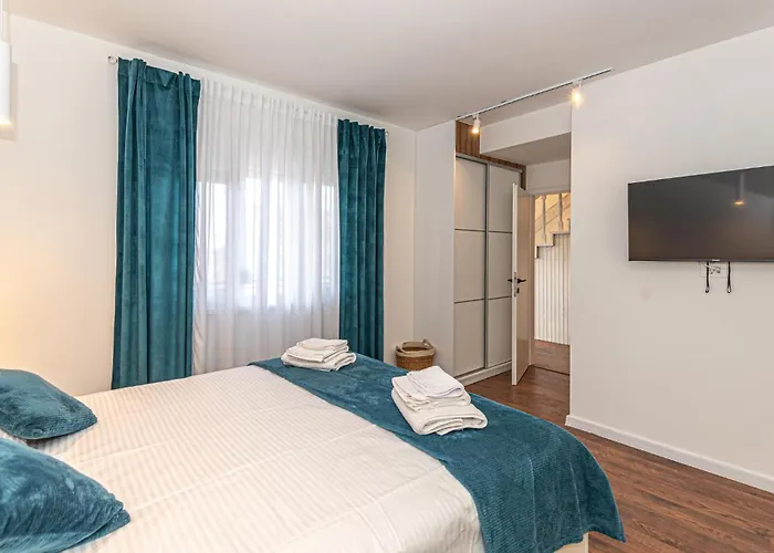 Cozy In Brodarica (Sibenik-Knin)