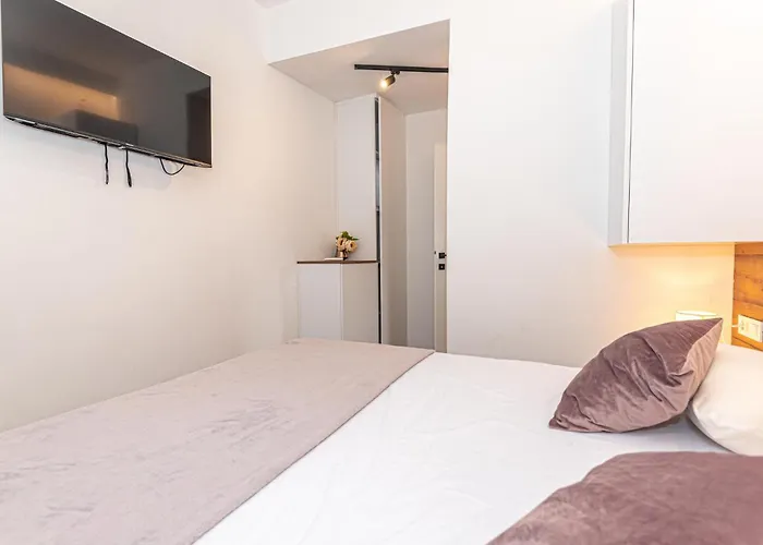 Сasa de vacaciones Cozy In Brodarica (Sibenik-Knin)