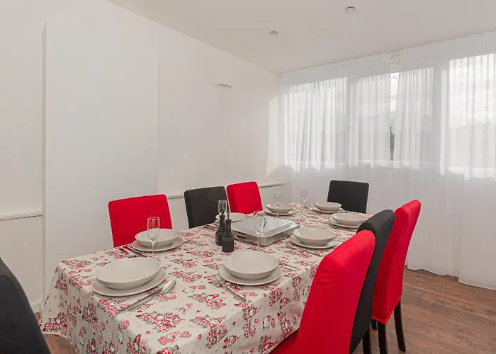 Cozy In Brodarica (Sibenik-Knin)